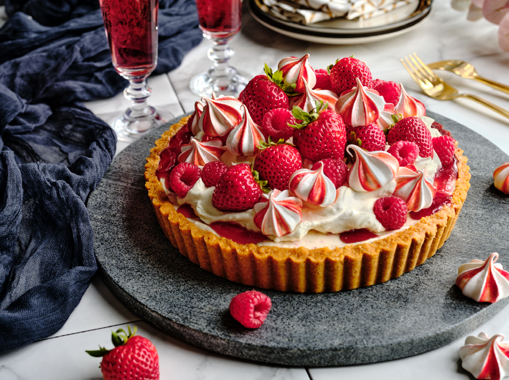 Red Berry & Meringue Cheesecake