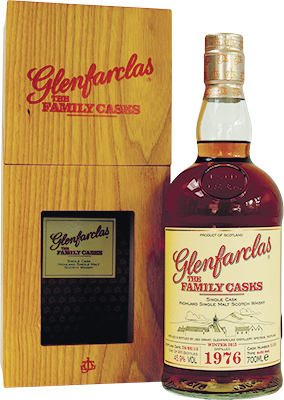 GLENFARCLAS - 1976 FAMILY CASKS WINTER 2015 CASK 3110